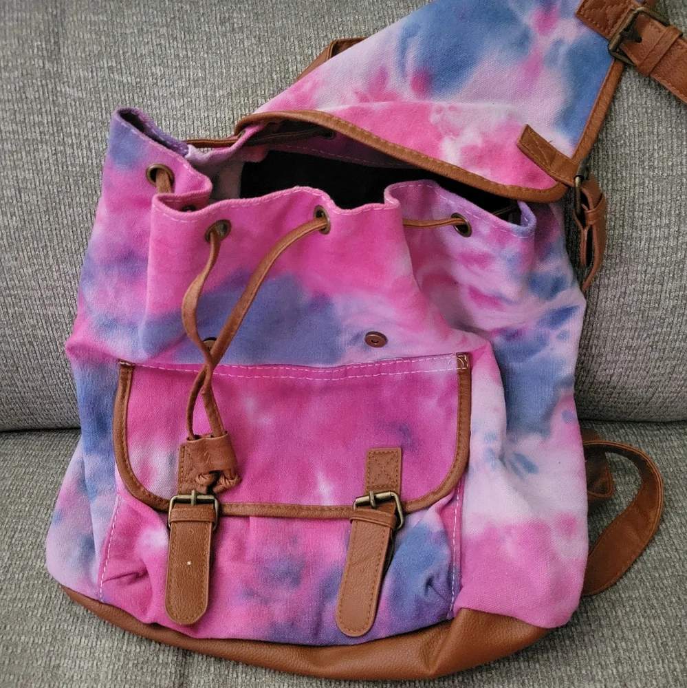 Rue21 Drawstring Backpack - Picture 2 of 6